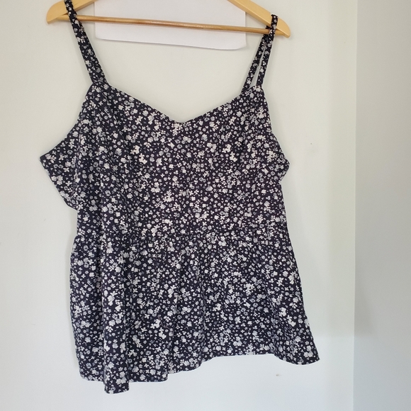 OLD NAVY Sz XXL Black Ditsy Floral Smocked Cami Tank Spaghetti Straps V-Neck - Picture 3 of 14